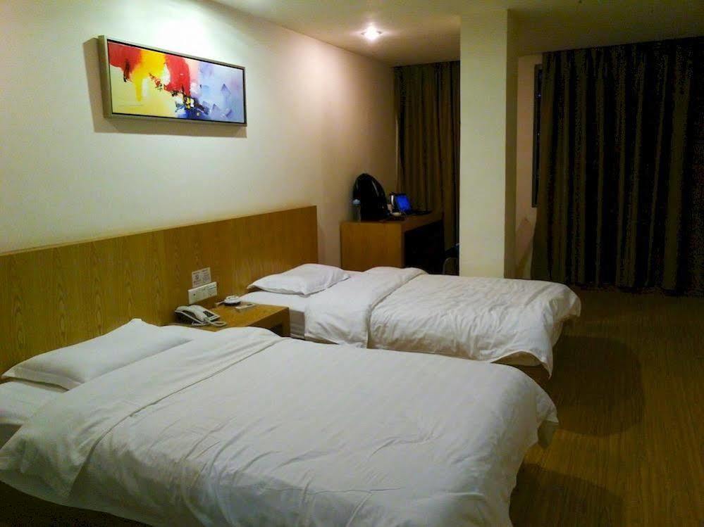 Loft Inn Qingyuan Lianjiang Road Branch Qingyuan (Guangdong) Extérieur photo