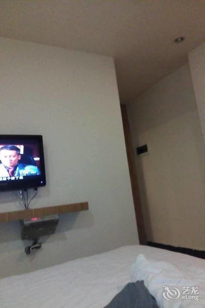 Loft Inn Qingyuan Lianjiang Road Branch Qingyuan (Guangdong) Extérieur photo